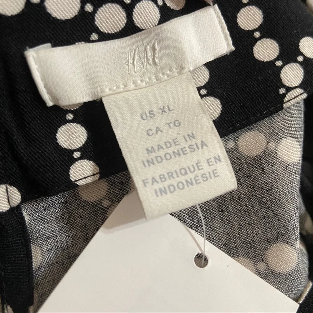 H&M Dress Black/White print‎ Size XLarge